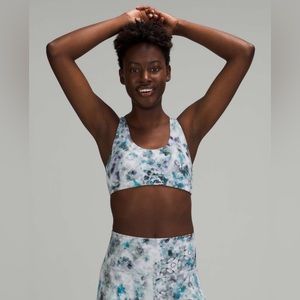 Lululemon Light Support Nulu Yoga Bra Kaleidofloral Multi NWT (Size 4)